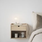 Hillmond Nattbord vegghengt – Lys eik 3