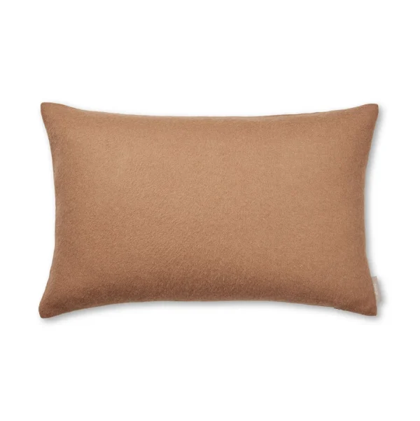 Classic_putetrekk_40x60_cm-Cushion-Camel.jpgv1775823140 Classic_putetrekk_40x60_cm-Cushion-Camel.jpgv1775823140