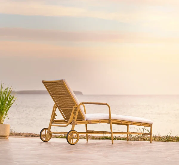 Lifestyle_SD-E958-NU_Josephine_sunbed_Natural-aluminium-artfibre_2_3369.jpg.webp