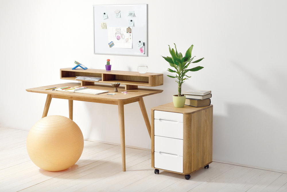 Gazzda Stafa skrivebord B140 cm – Heltre hvitoljet eik